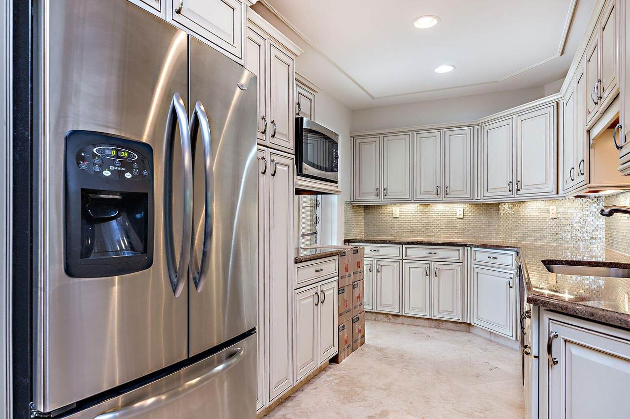 1801 Presidential Way - Photo 1