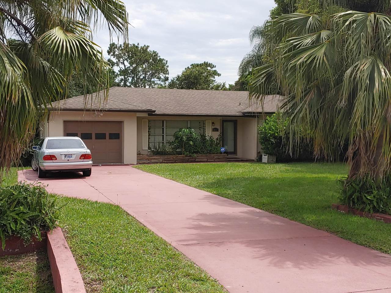 4371 Park Avenue - Photo 1