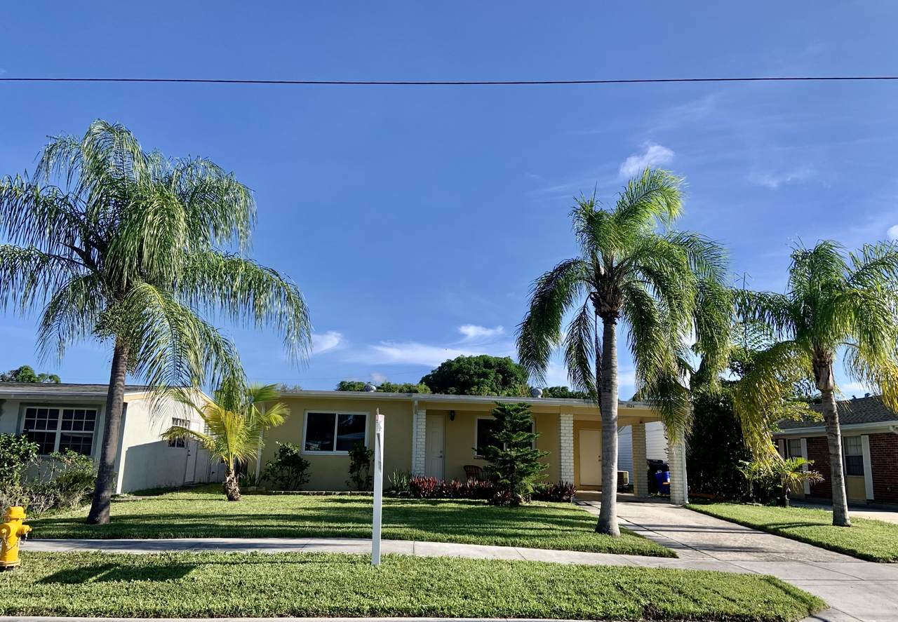 1525 18th Avenue - Photo 1