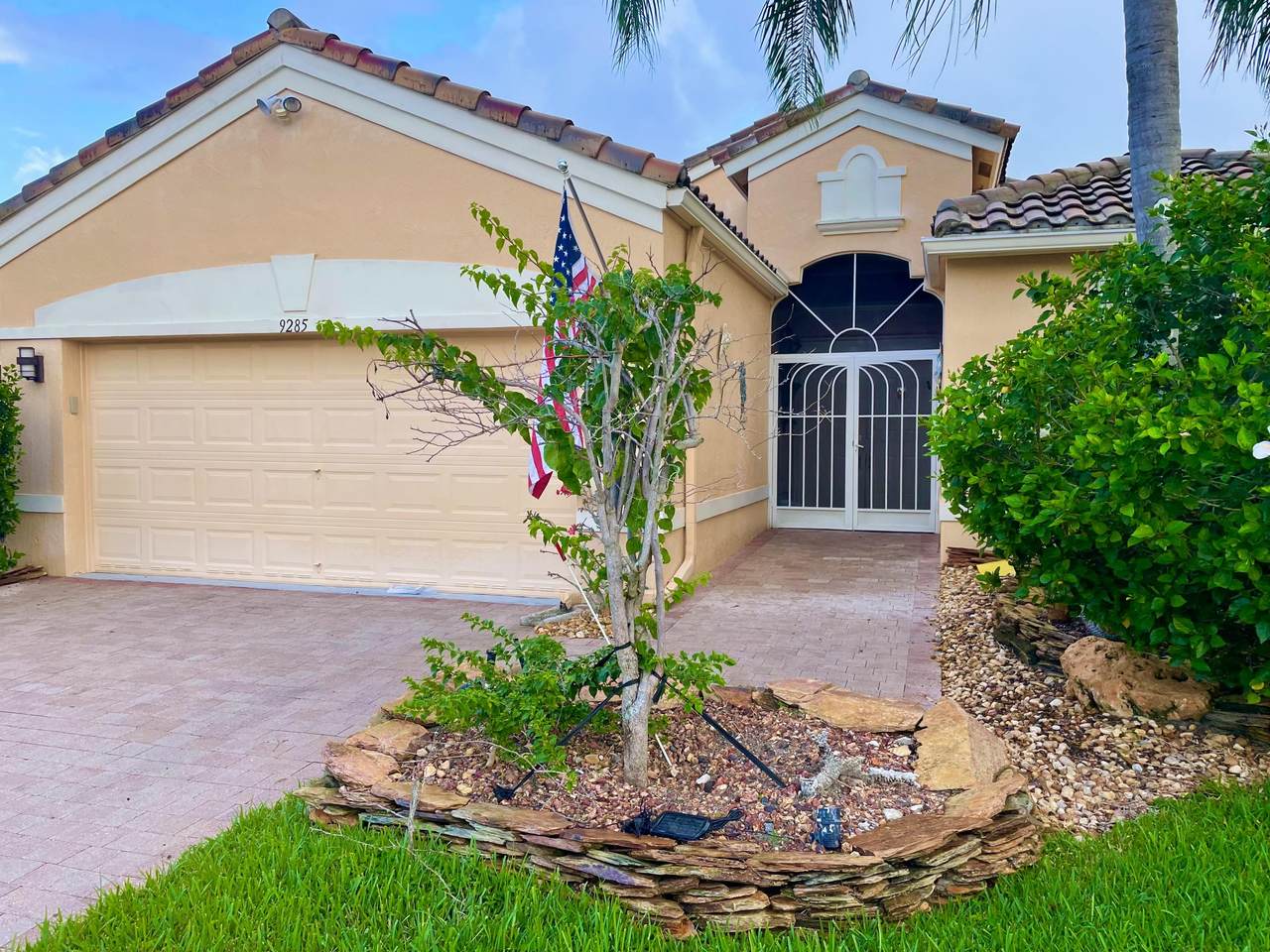 9285 Vercelli Street - Photo 1