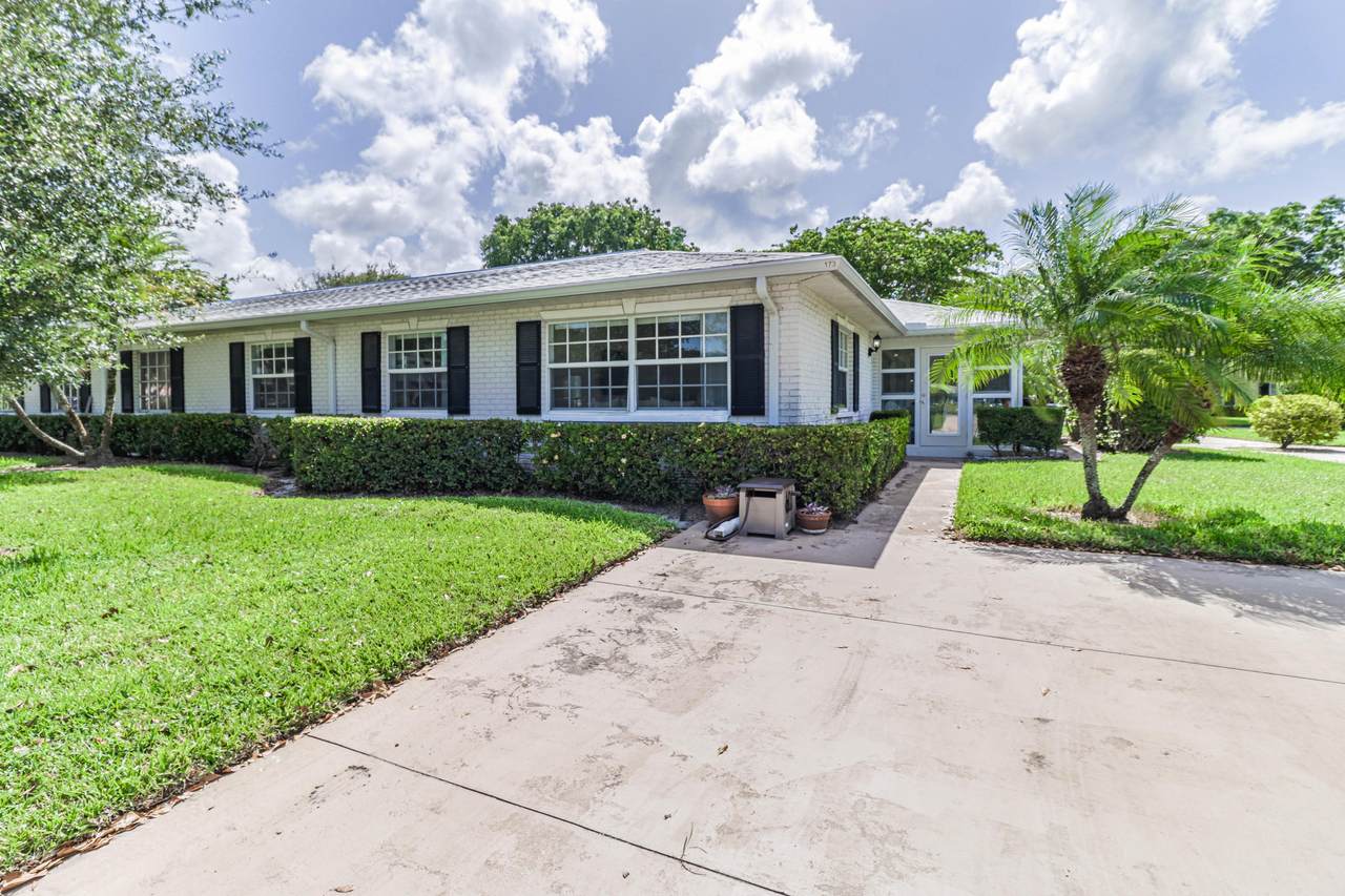 10135 41st Trail - Photo 1