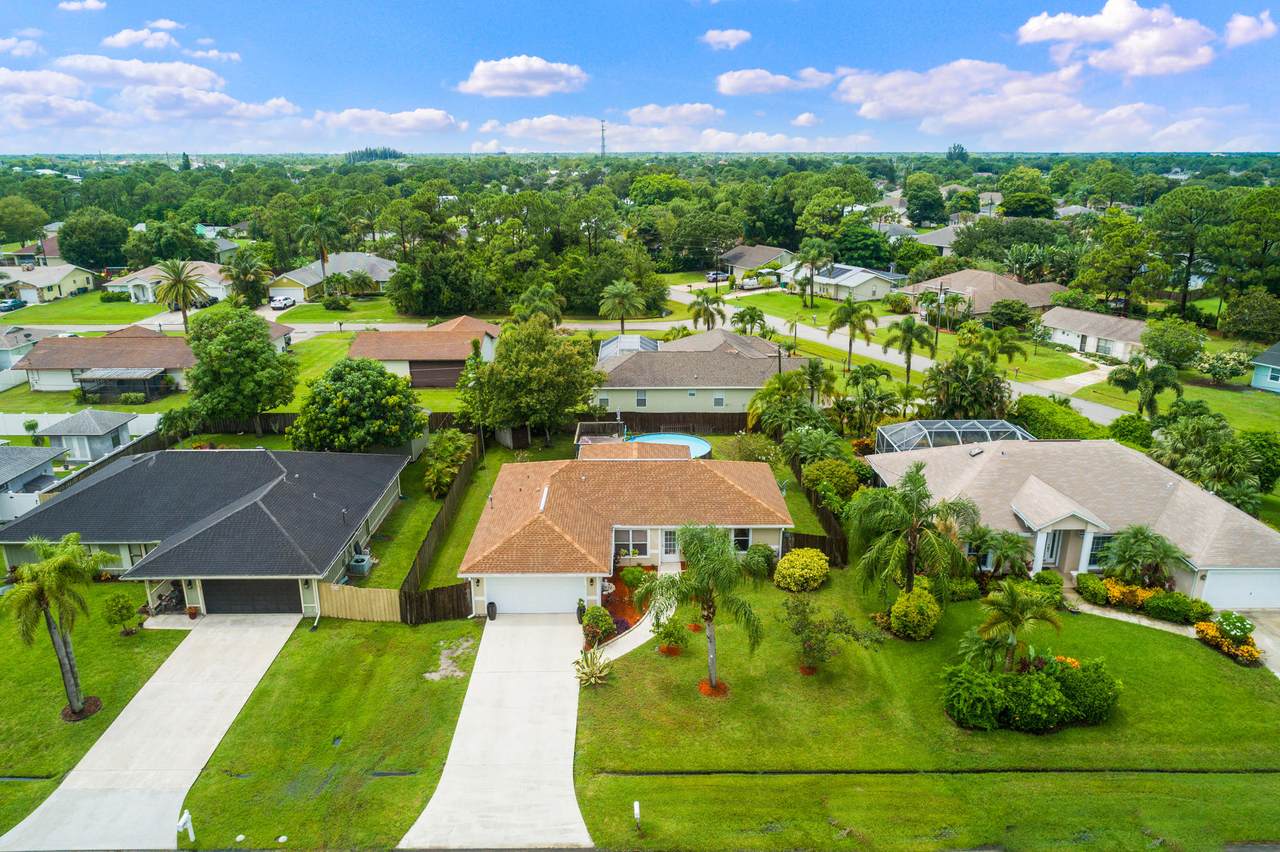 2110 Gemini Lane - Photo 1