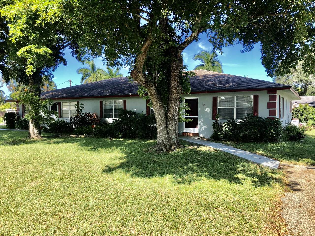4292 Gulfstream Road - Photo 1