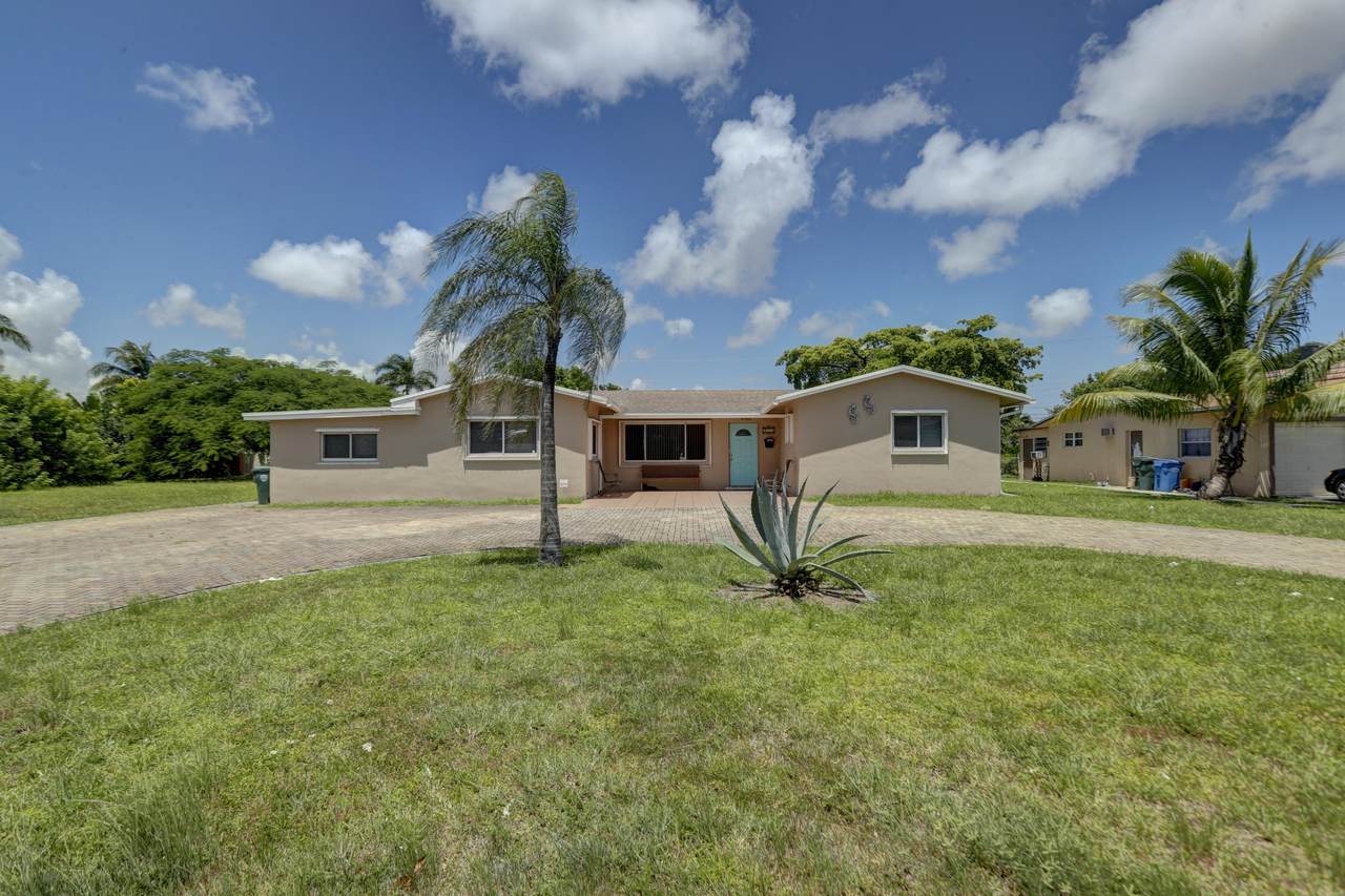 121 36th Street - Photo 1