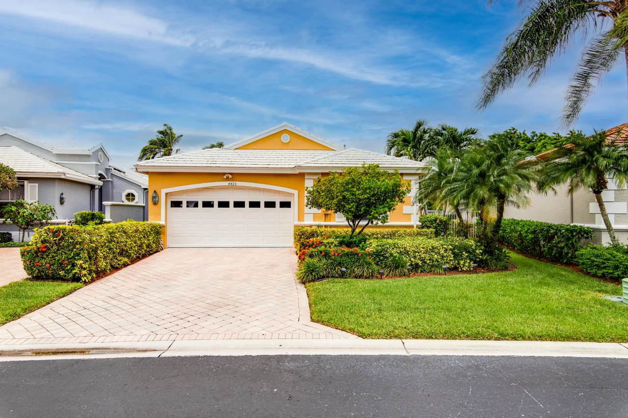 4425 Kensington Park Way - Photo 1