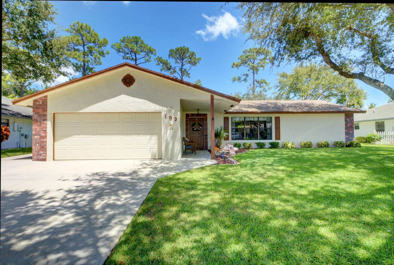 103 Greenwood Court - Photo 1