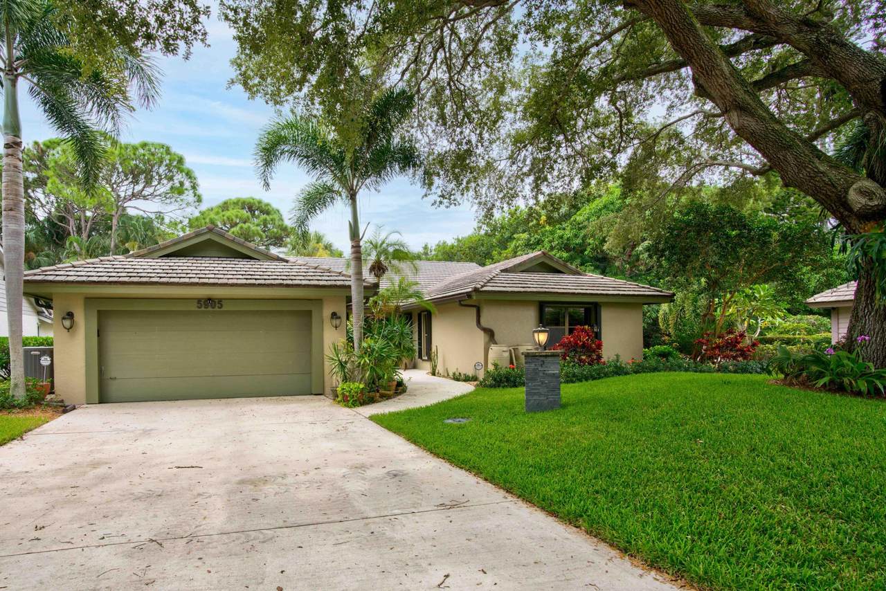 5905 Stonewood Court - Photo 1