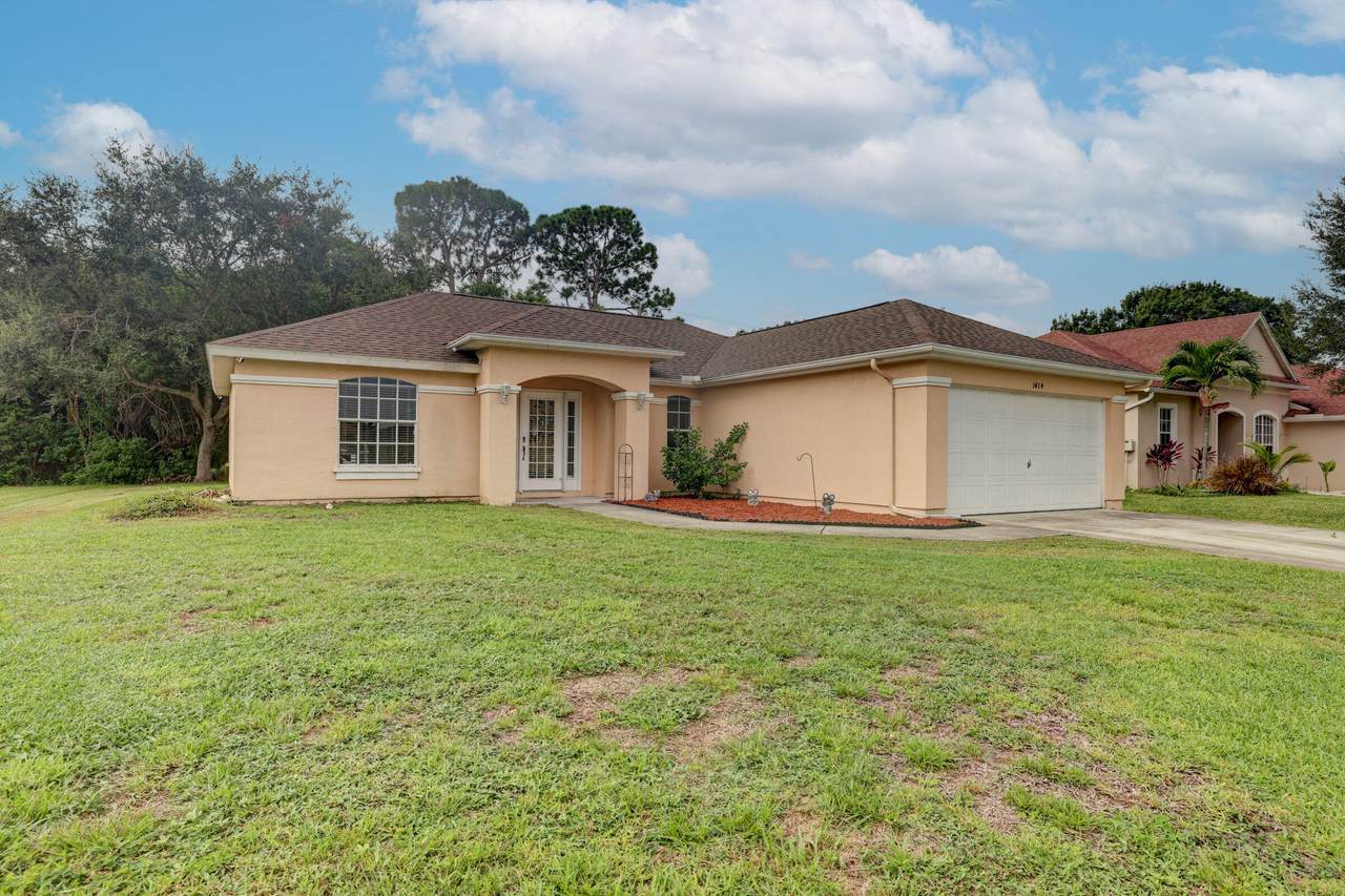 1414 Dimperio Avenue - Photo 1