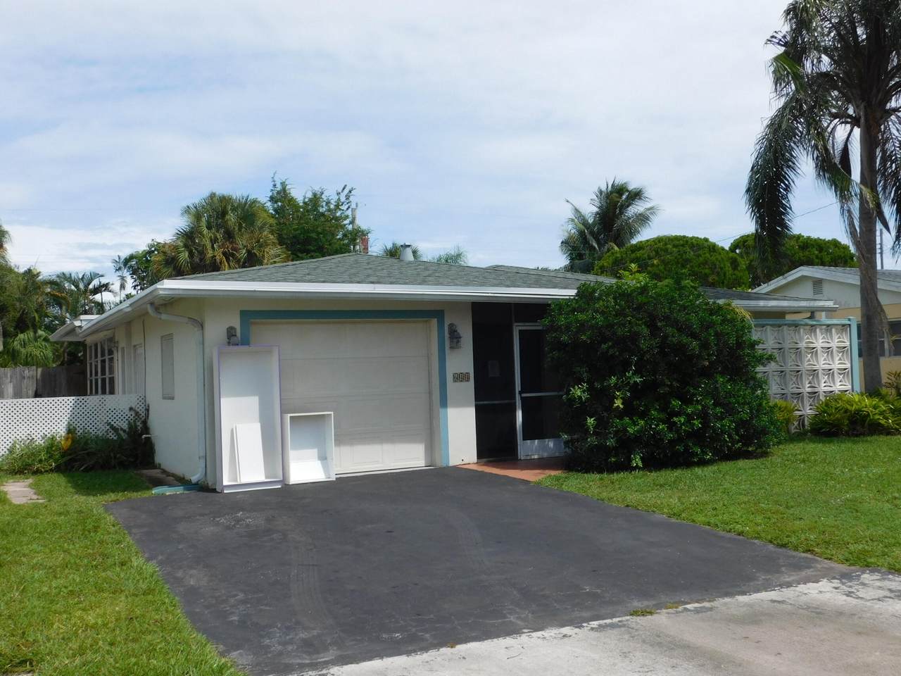 644 Riverside Drive - Photo 1