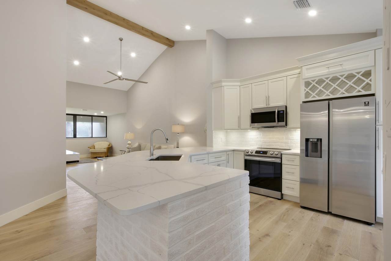 104 Sea Oats Drive - Photo 1