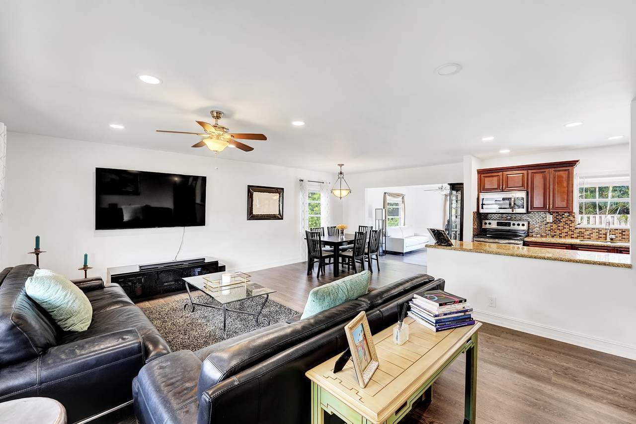 1131 15th Street - Photo 1