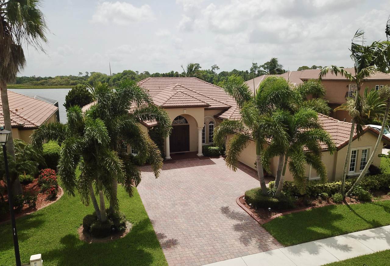 863 Piedmont Court - Photo 1