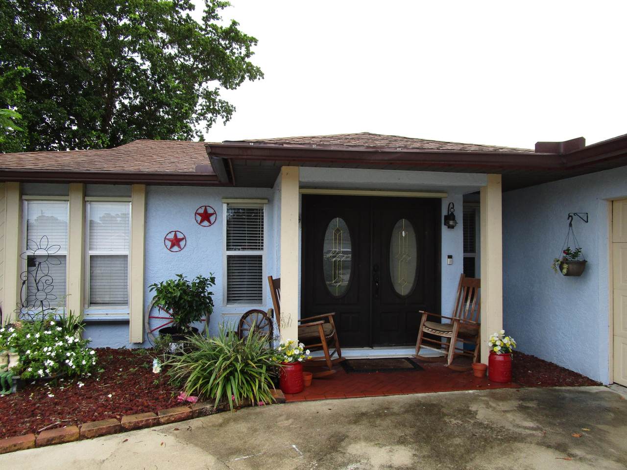 191 Exmore Avenue - Photo 1