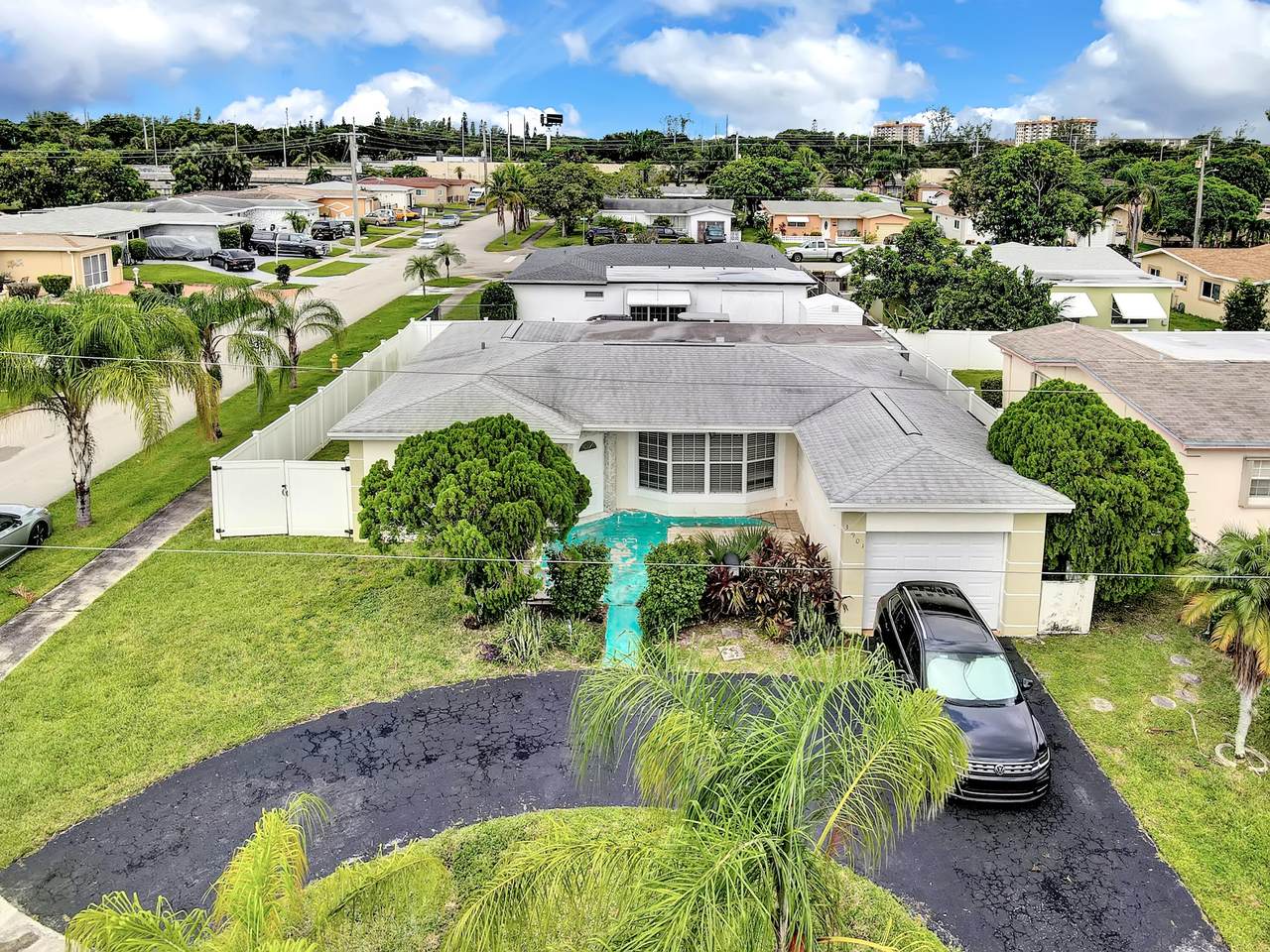 3901 50th Way - Photo 1
