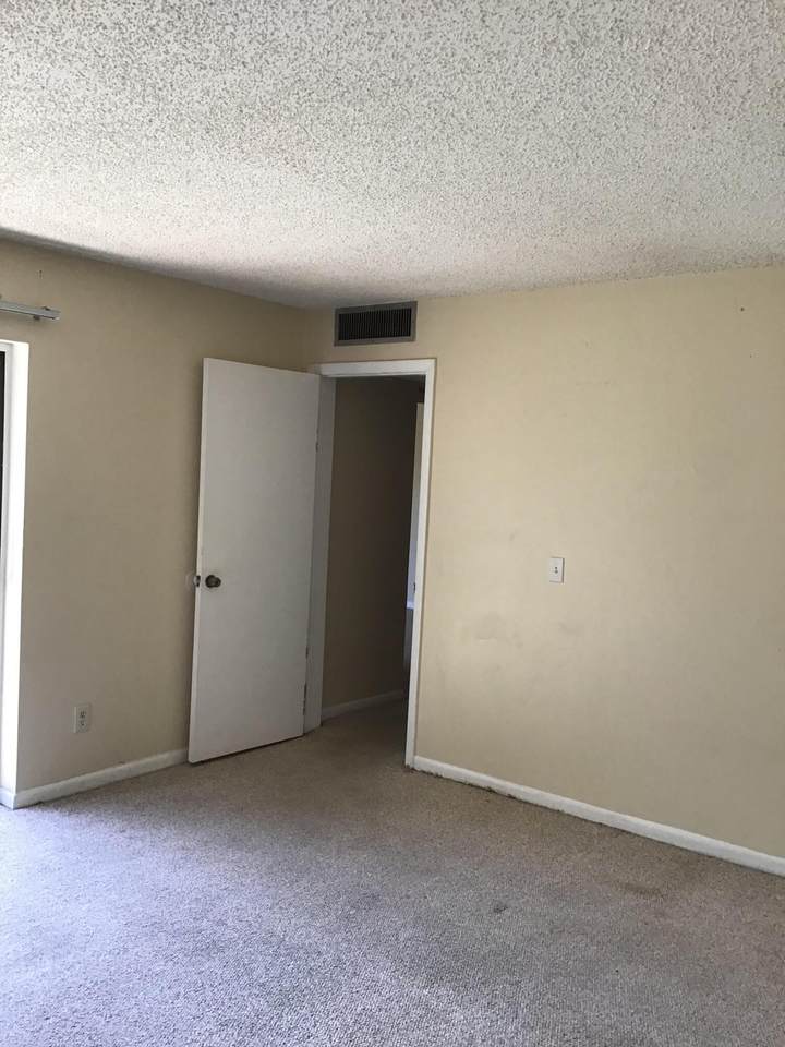 1440 Lawnwood Circle - Photo 1