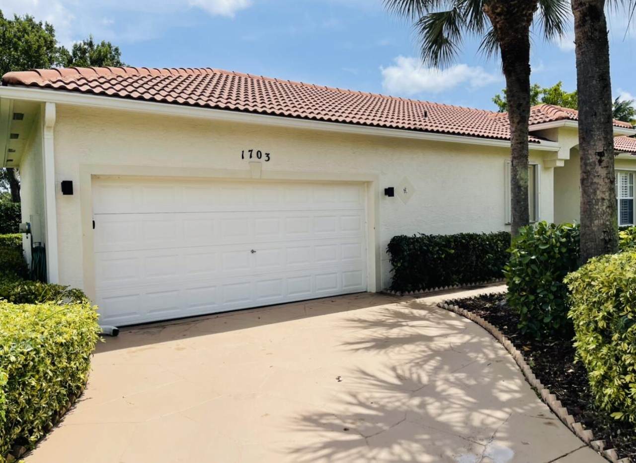 1703 Pierside Circle - Photo 1