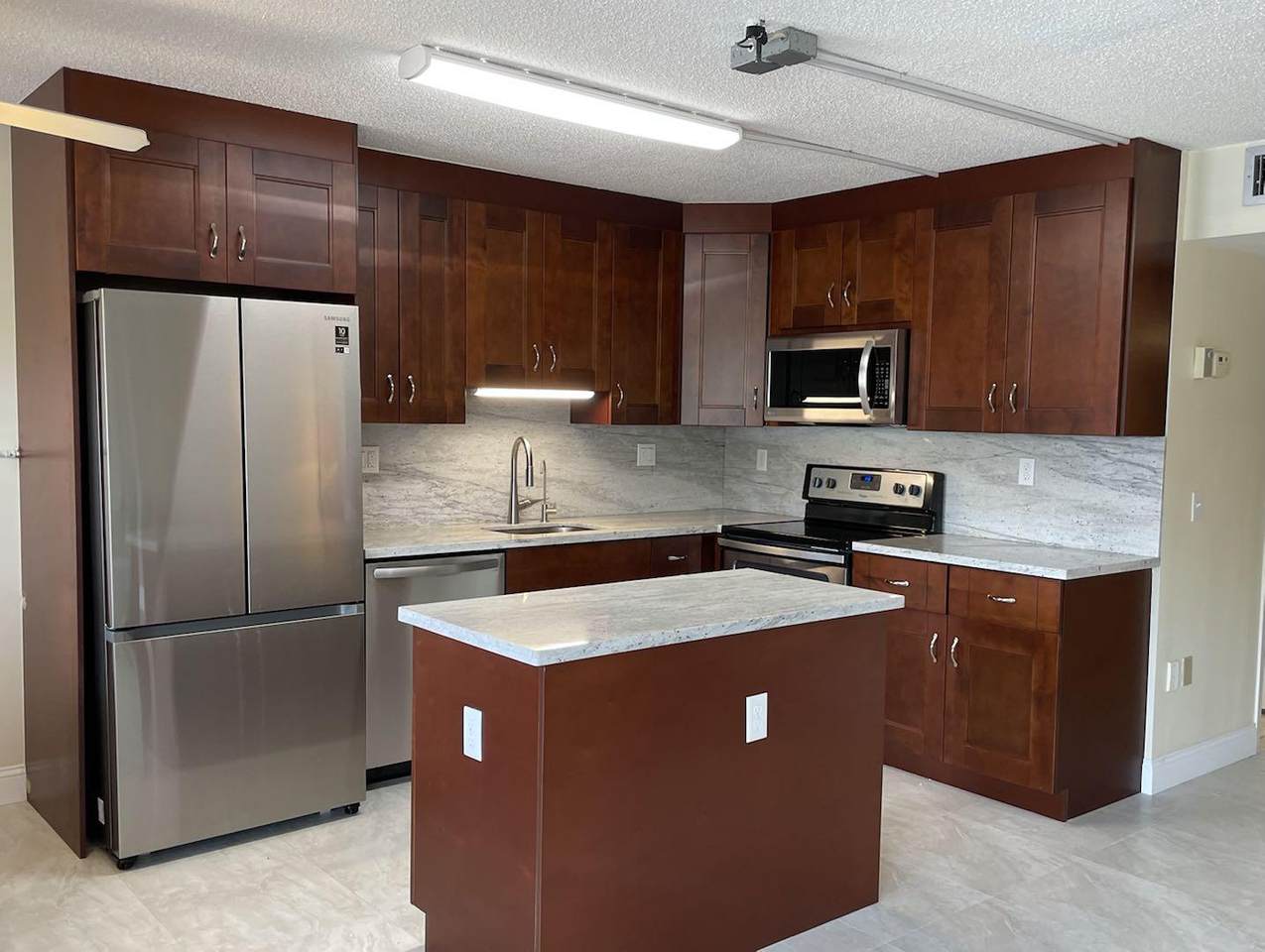 2079 Guildford - Photo 1