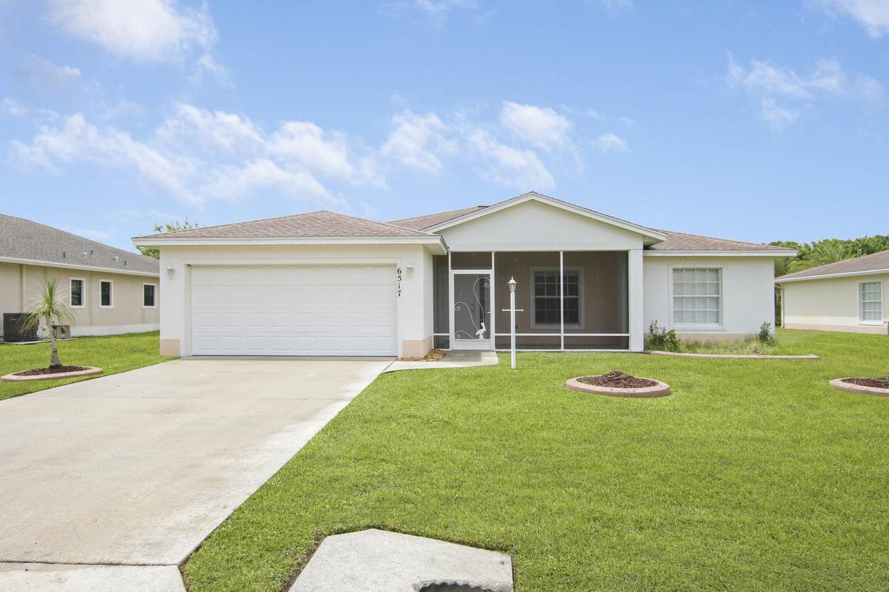 6517 Las Palmas Way - Photo 1