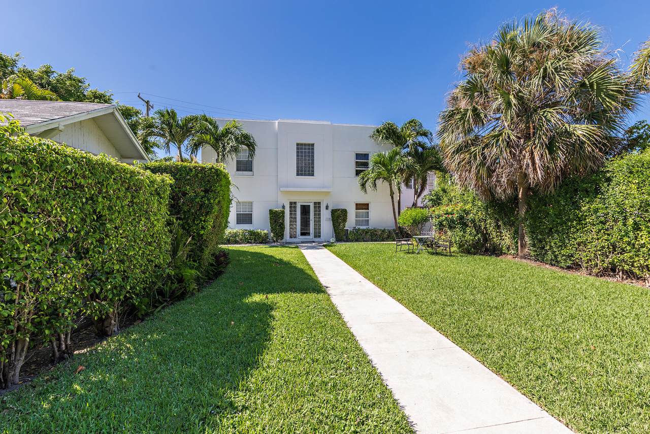 150 Australian Avenue - Photo 1
