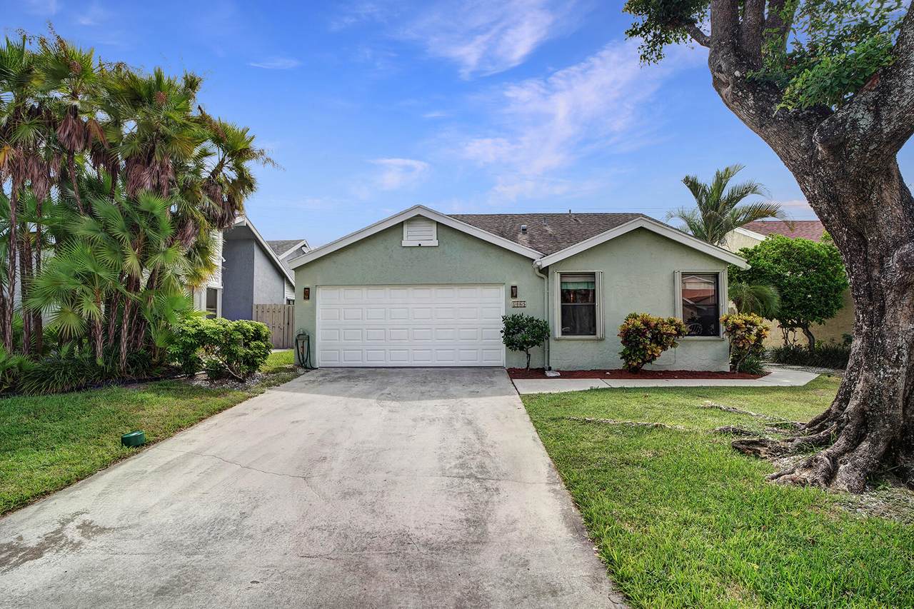 1065 18th Avenue - Photo 1