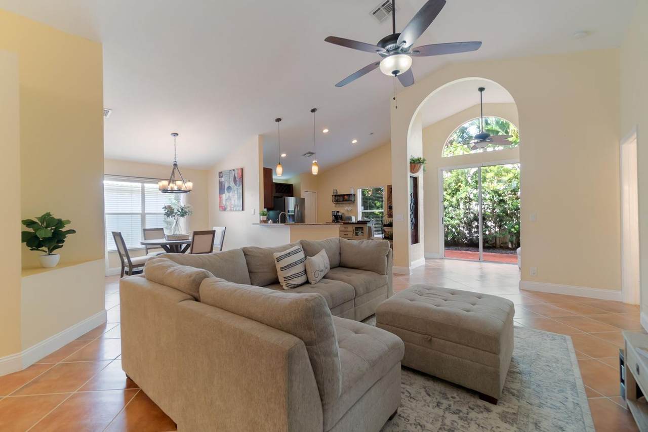 2646 Bedford Mews Drive - Photo 1