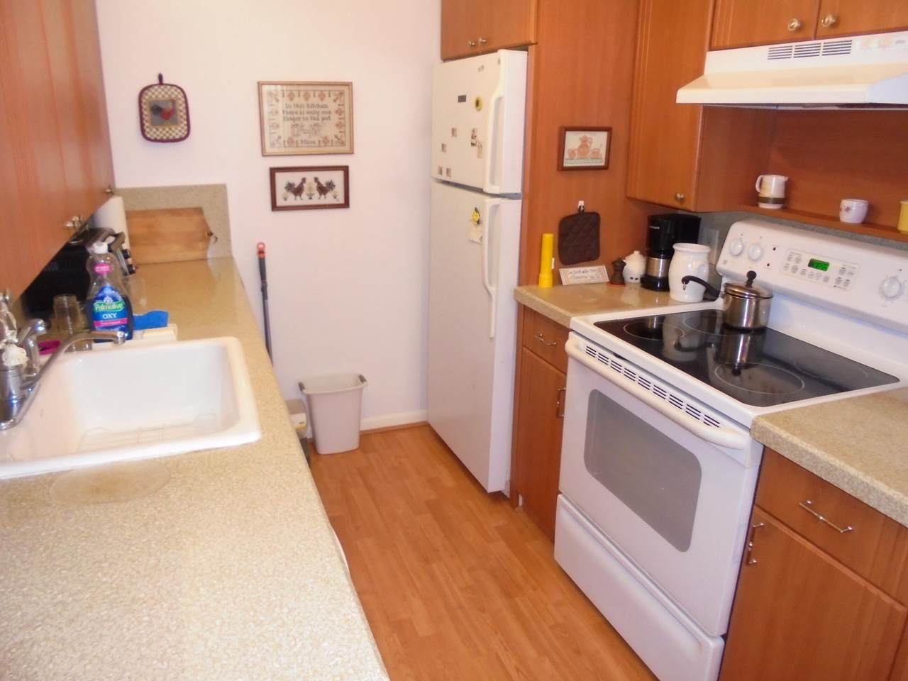 4024 Cornwall B - Photo 1