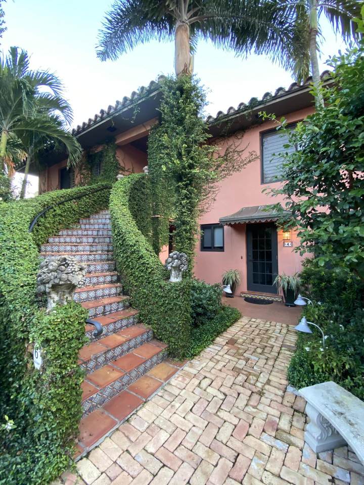 226 Chilean Avenue - Photo 1