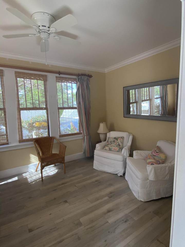 318 J Street - Photo 1