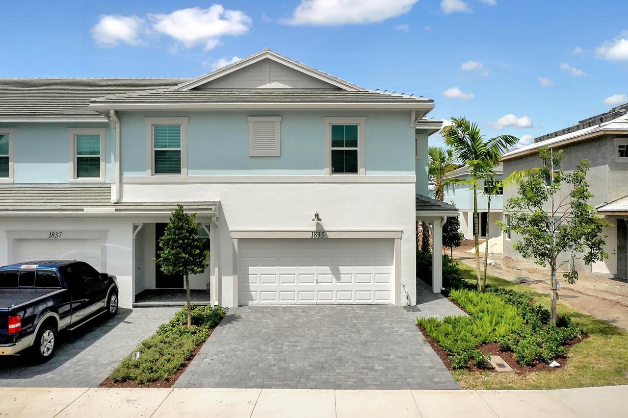 1835 Sandpiper Pointe Place - Photo 1