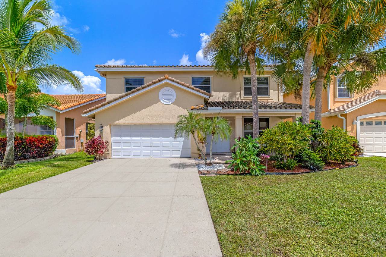 18196 Clear Brook Circle - Photo 1