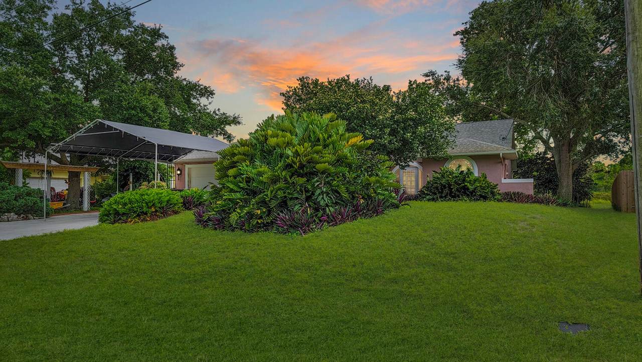 716 Abode Avenue - Photo 1