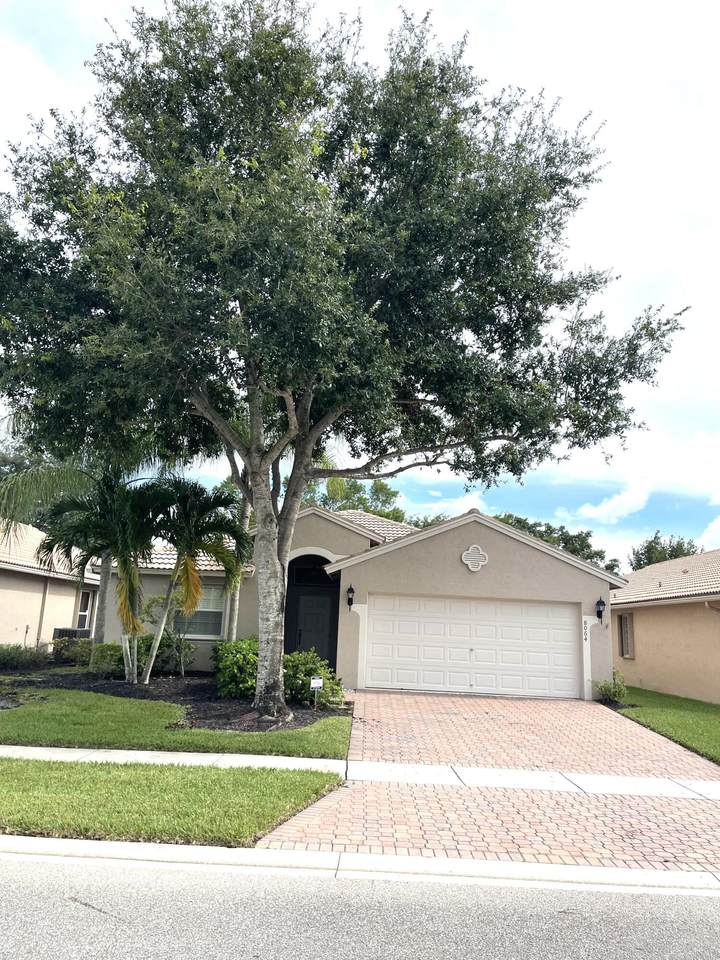 8064 Florenza Drive - Photo 1