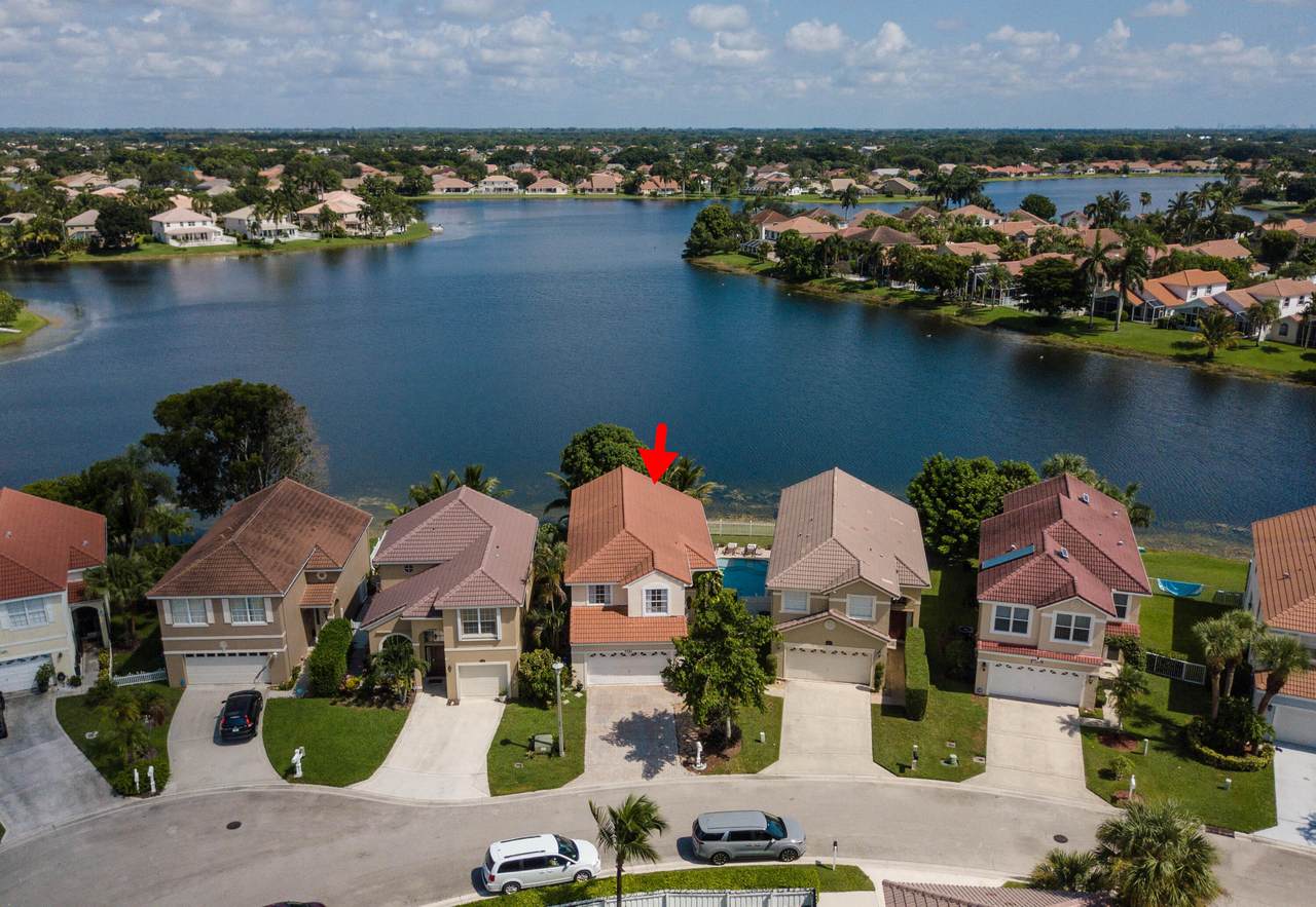 7381 Wescott Terrace - Photo 1