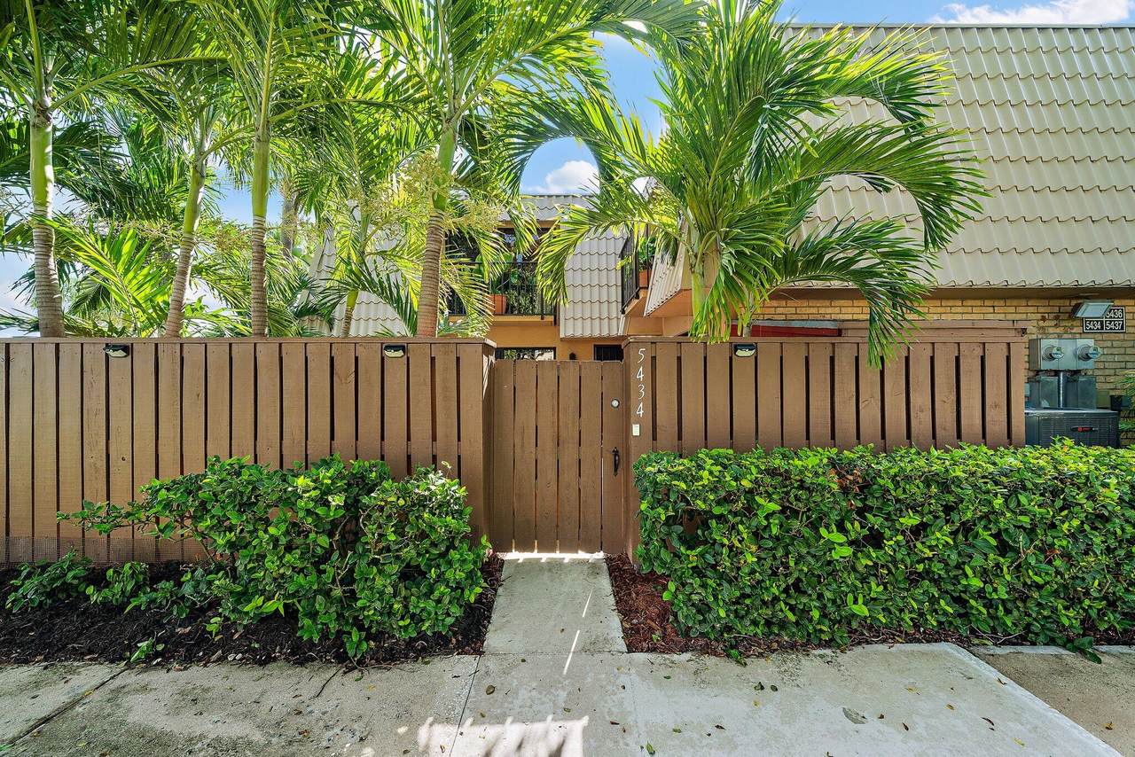 5434 54th Way - Photo 1