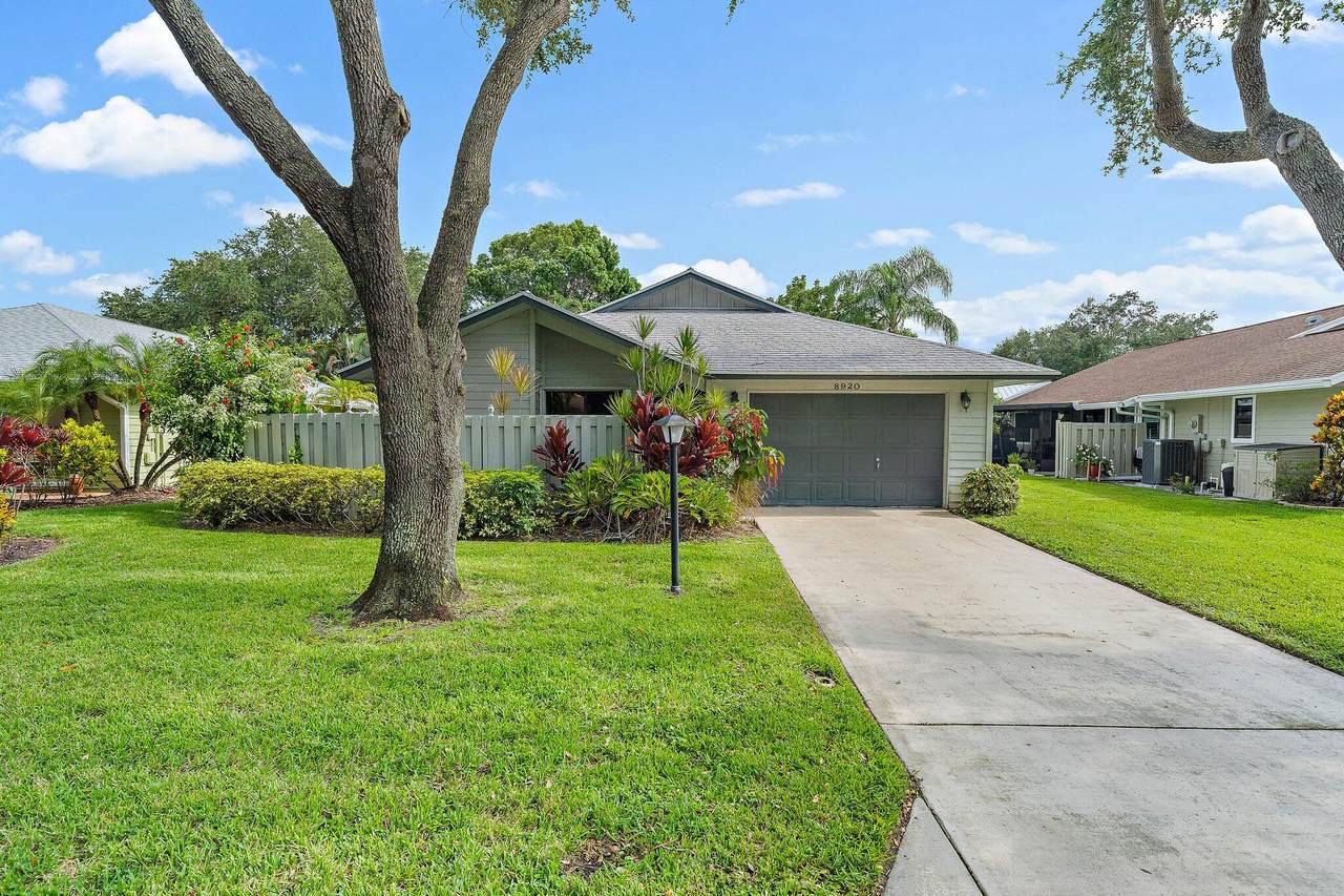 8920 Eaglewood Way - Photo 1
