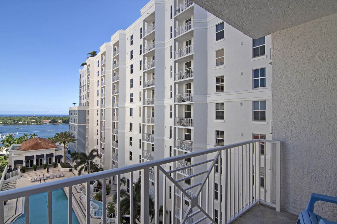 255 Evernia Street - Photo 1