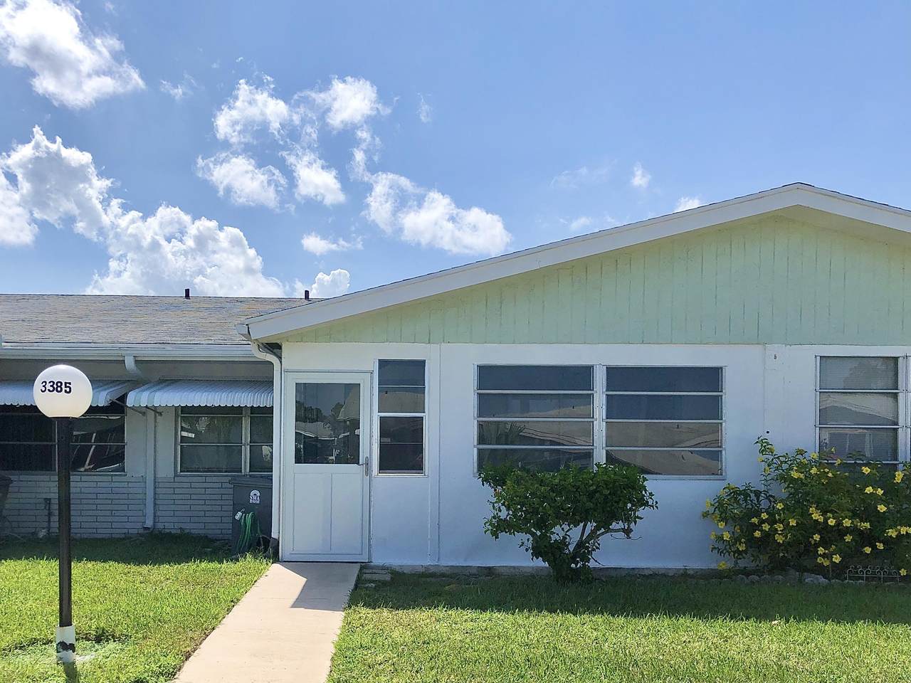 3385 Christopher Street - Photo 1