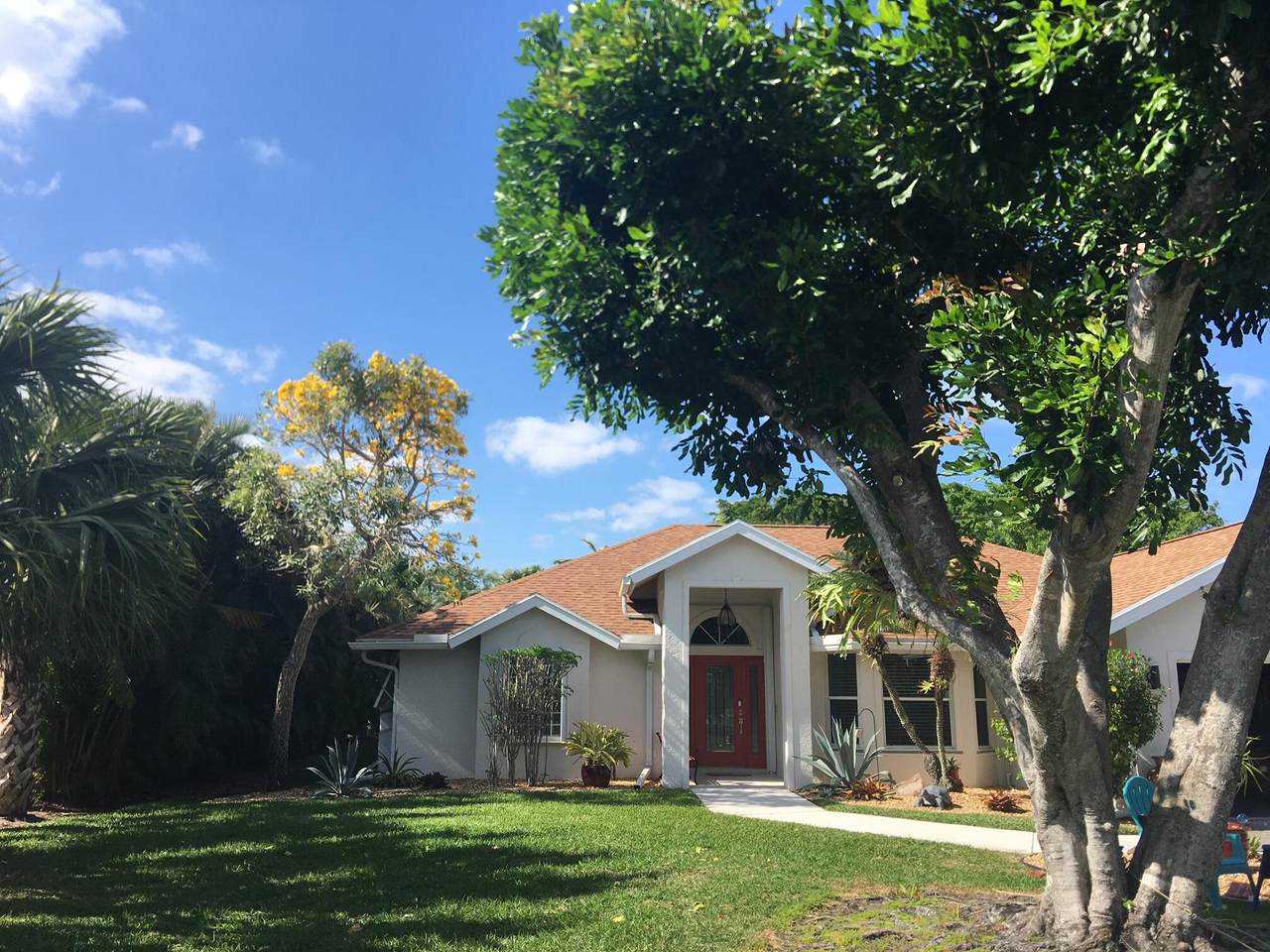 5597 Major Way - Photo 1