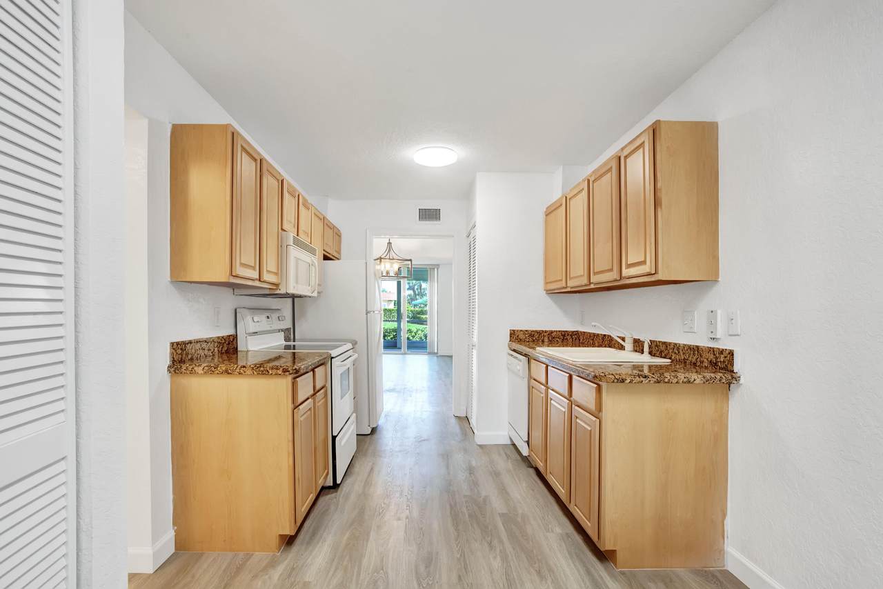 3286 Arcara Way - Photo 1