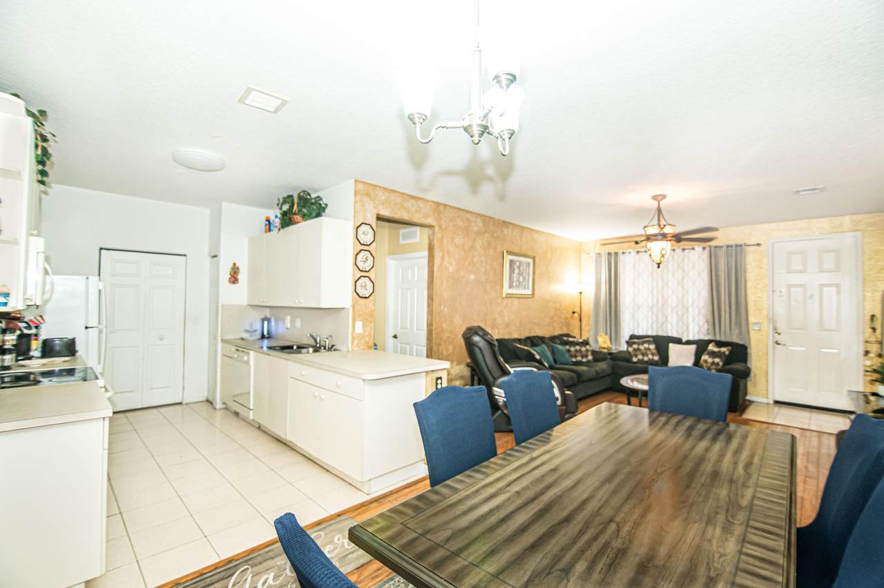 3553 Forest Hill Boulevard - Photo 1