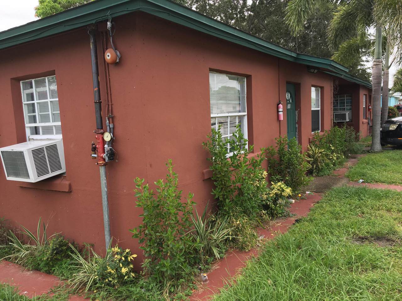 514 6th Street - Photo 1