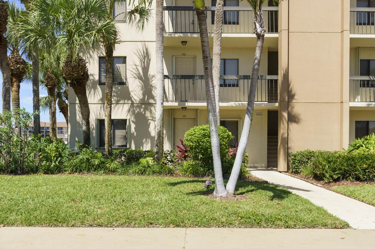 701 Seafarer Circle - Photo 1