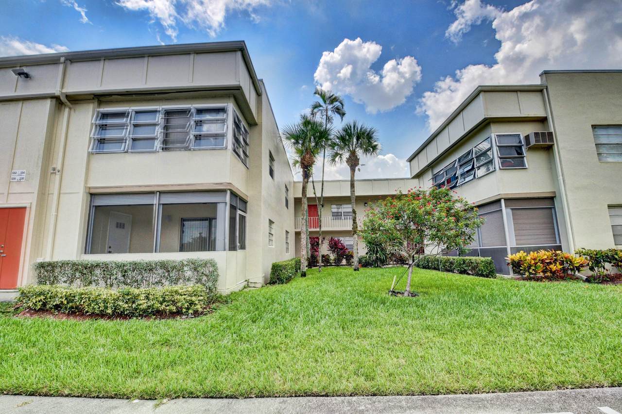 555 Normandy L - Photo 1
