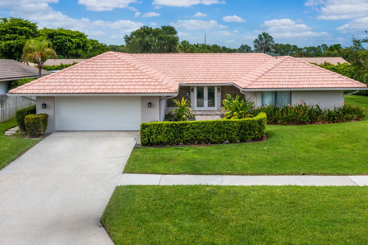 5875 Glenbrook Drive - Photo 1