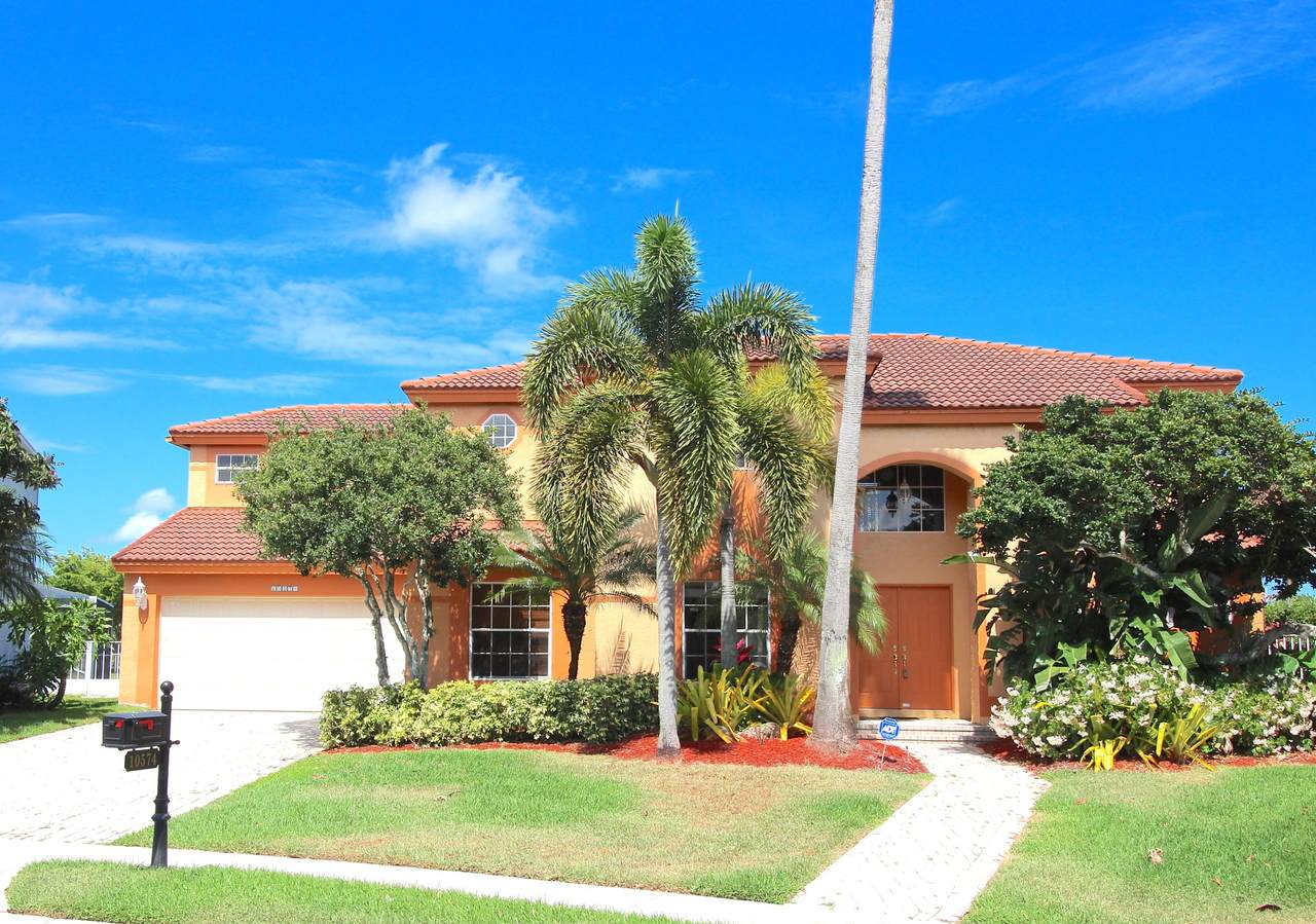 10574 Wheelhouse Circle - Photo 1