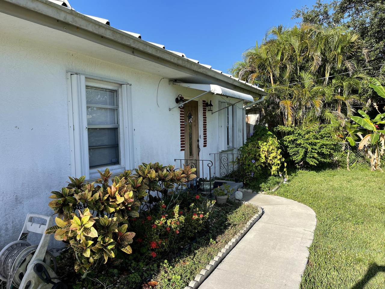 207 Indian Hills Drive - Photo 1