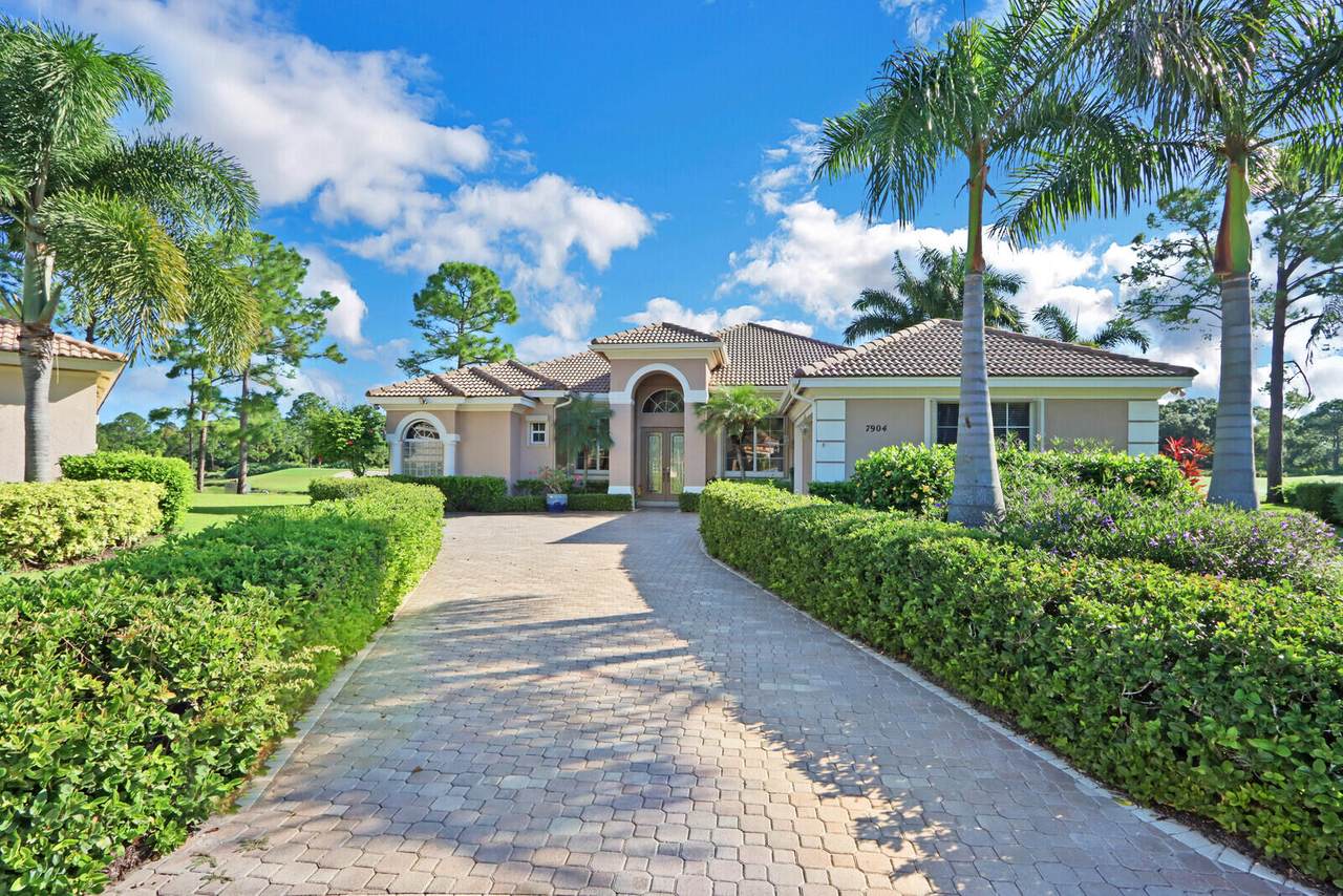 7904 Links Way - Photo 1