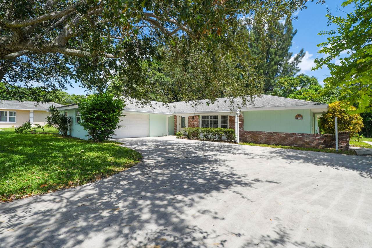10918 Larch Court - Photo 1
