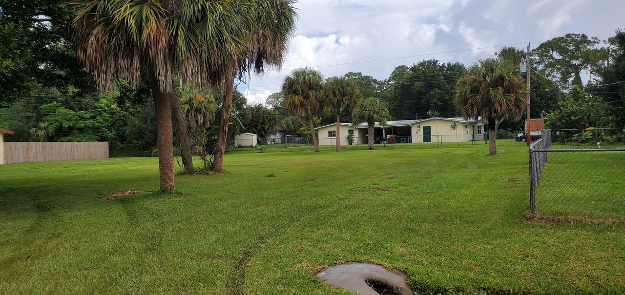 7804 Hibiscus Road - Photo 1
