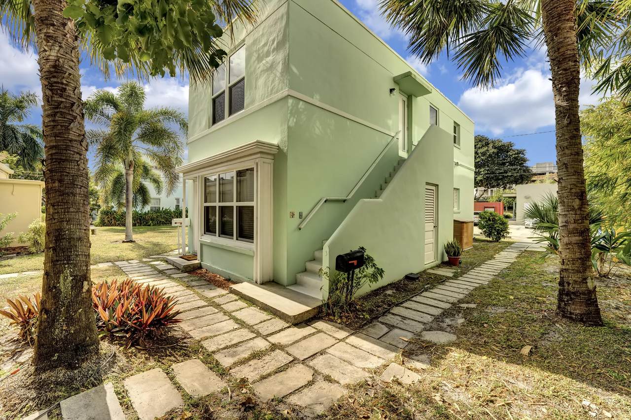 90 5th Avenue - Photo 1